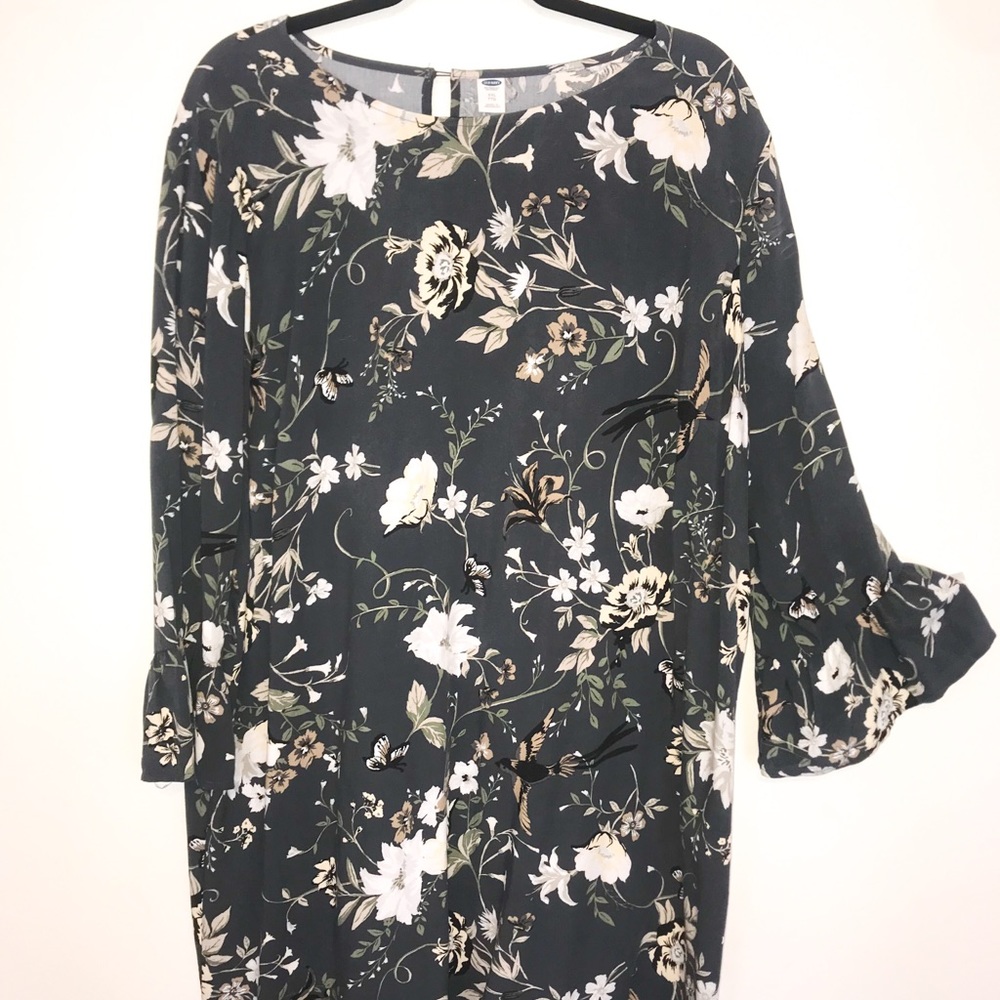 Floral shift dress